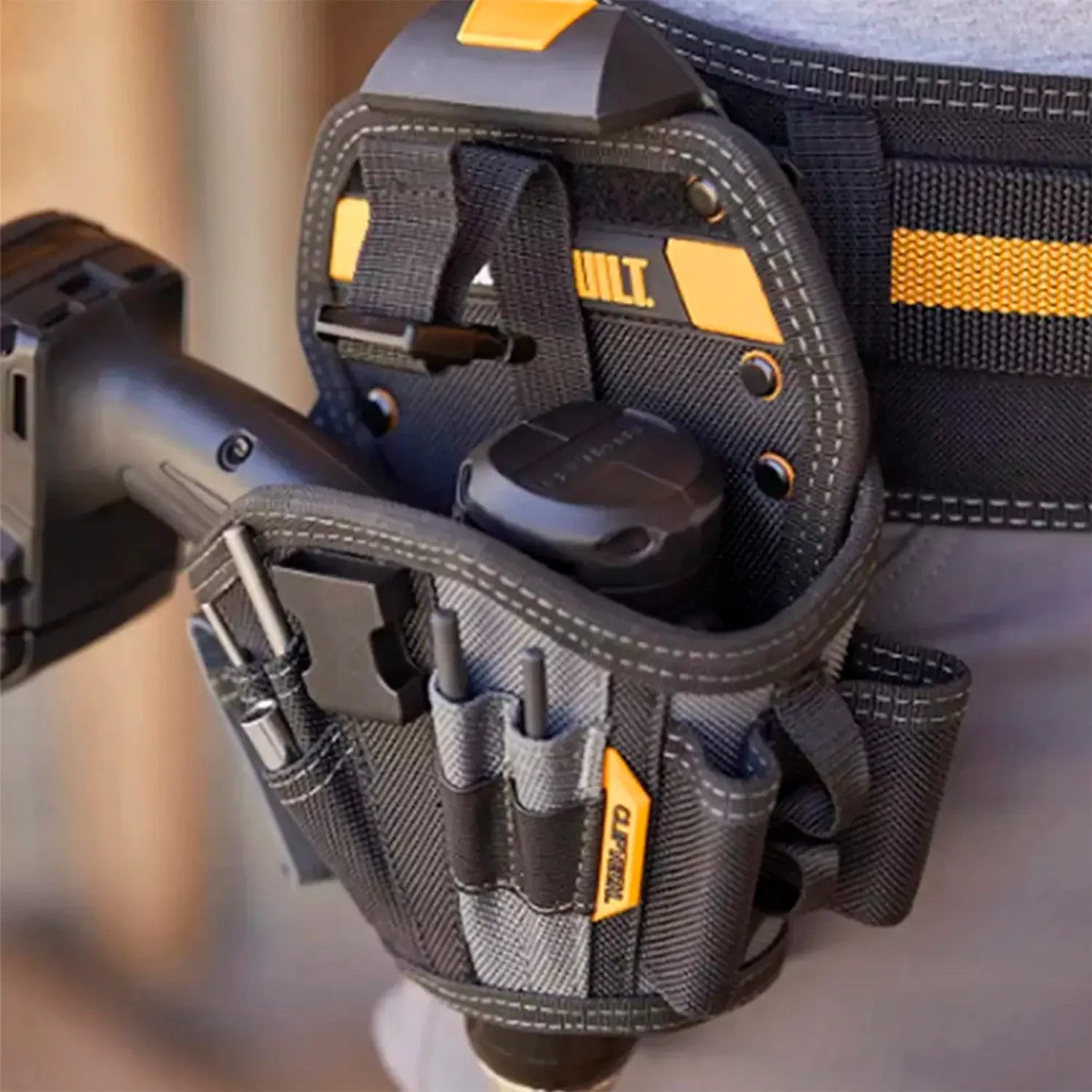 Funda Para Taladro Con 13 Bolsillos Y Presillas, ToughBuilt® TB-CT-20-L