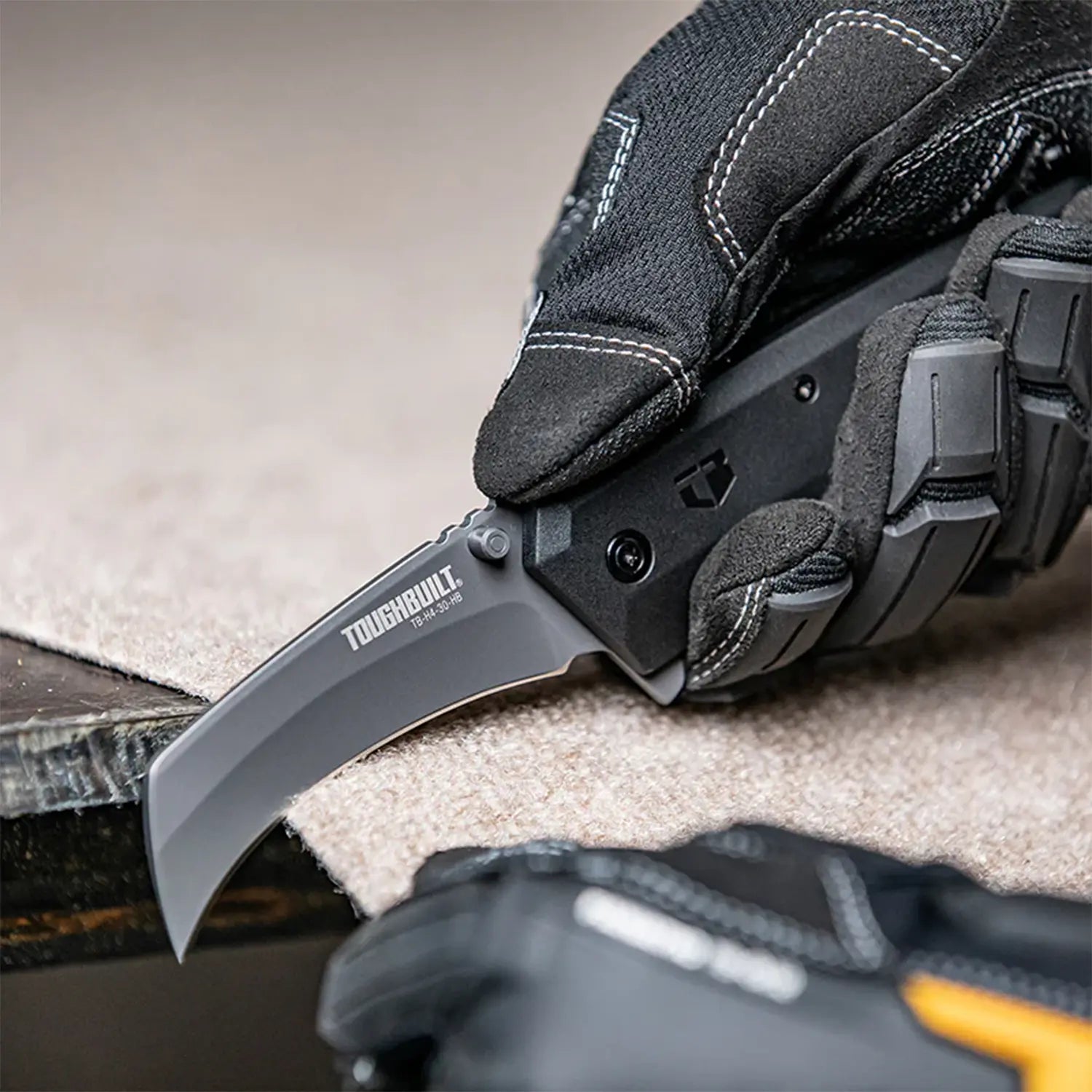 Navaja Profesional Con Cuchilla Plegable Hawkbill, ToughBuilt® TB-H4-30-HB