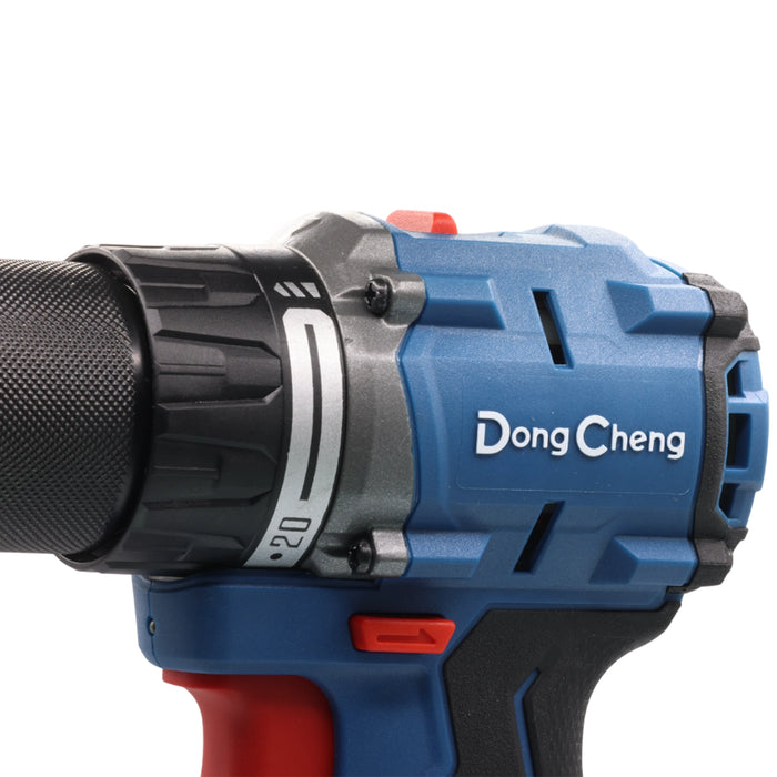 Combo Taladro Percutor + Atornillador Impacto 20V Brushless DCKIT26EK
